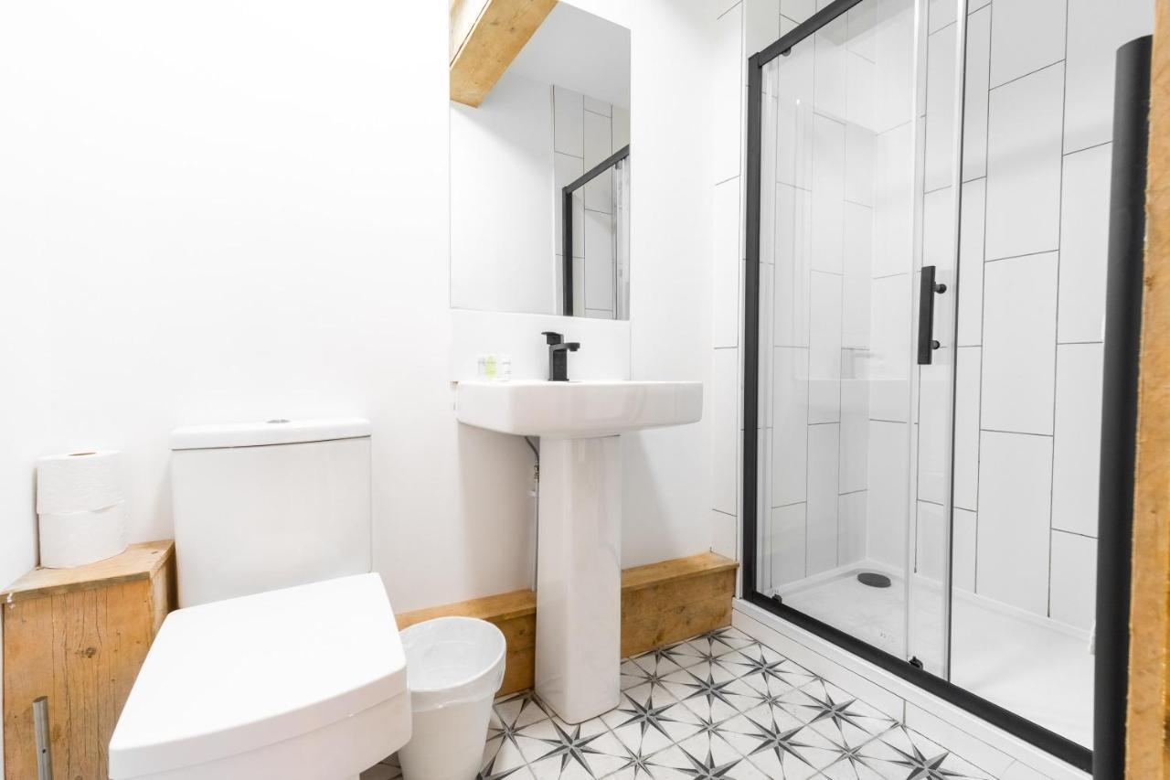 برمنغهام Haus Lofts - Luxury Suite - Parking - Smart Tv - Wifi المظهر الخارجي الصورة