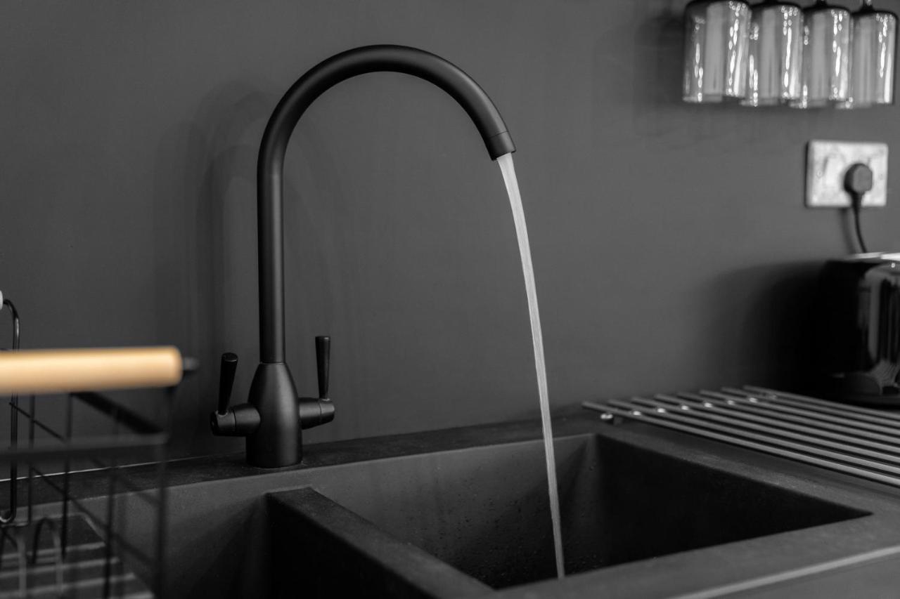 برمنغهام Haus Lofts - Luxury Suite - Parking - Smart Tv - Wifi المظهر الخارجي الصورة